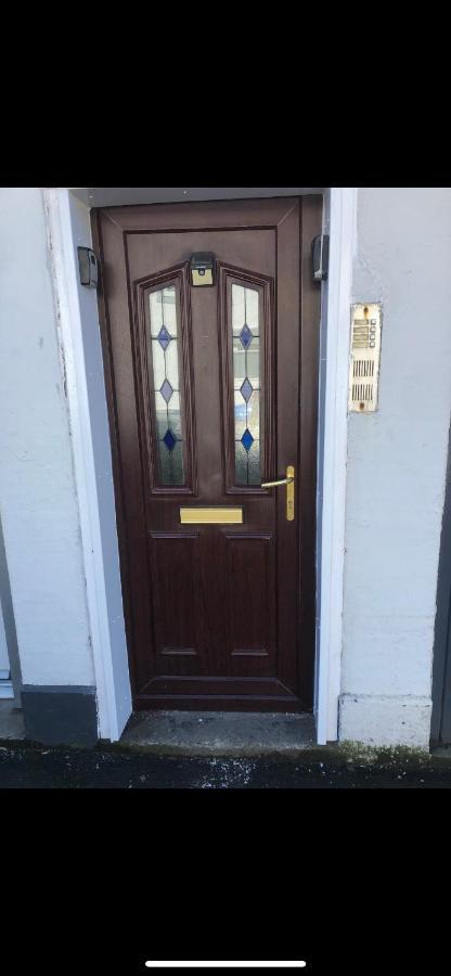 2 Bedroom Apartment In Saltcoats Town Beside The Seaside Extérieur photo